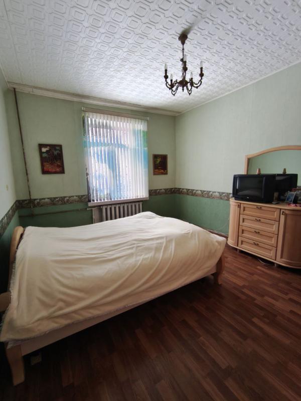 Продается 3-комнатная квартира по адресу: г. - Новотроицк