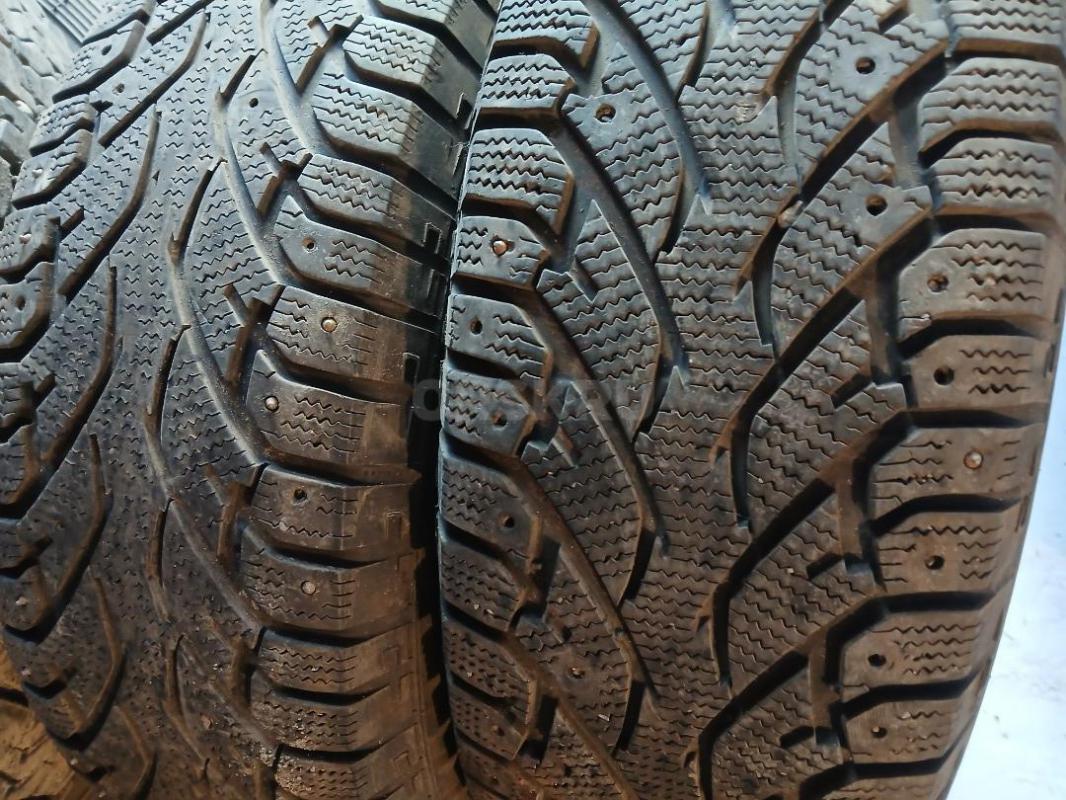 Зимние шины  Матодор б/у 235/75 R 16 шипов нет, но протектор можно ездить,  4 штуки, цена  11000 руб - Орск