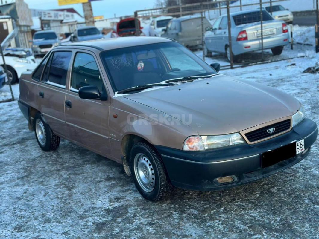 Продам Daewoo Nexia (люкс)2002г без ДТП.
2 собственника 
Двигатель работает отлично без нареканий - Орск