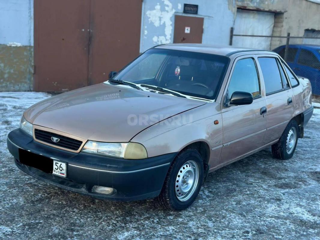Продам Daewoo Nexia (люкс)2002г без ДТП.
2 собственника 
Двигатель работает отлично без нареканий - Орск