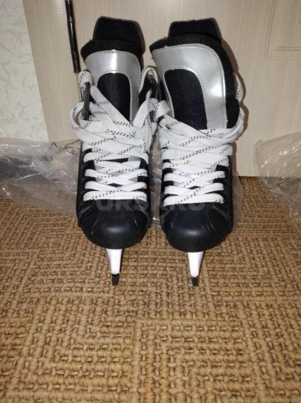 Продам новые коньки хоккейные 40 размер. - Орск