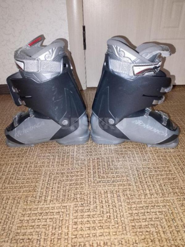 Продам в идеальном состоянии горнолыжные ботинки nordica 25 размер, все крепления и колодка целые. - Орск