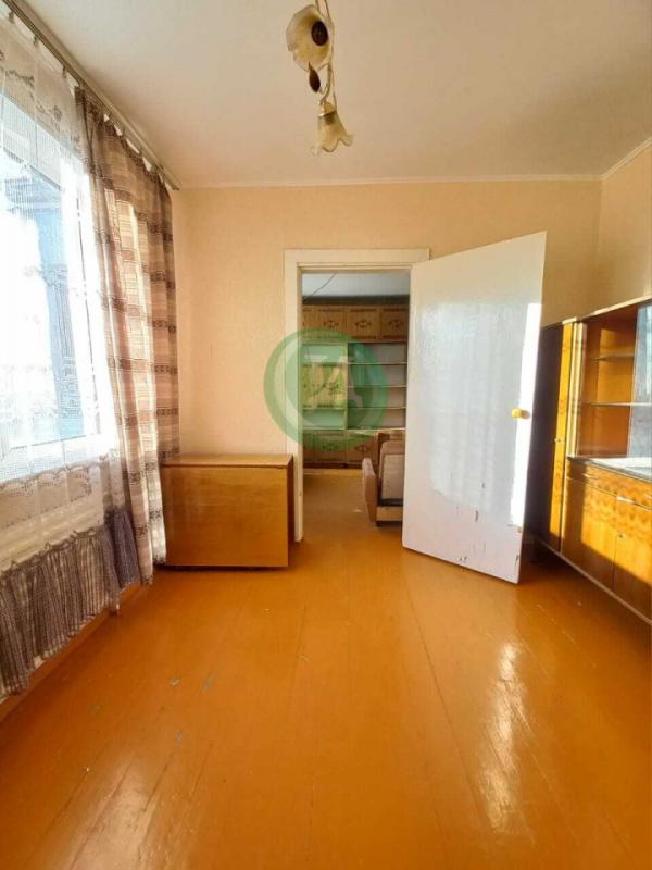 Продам 4-х комнатную квартиру в центре города по ул. - Орск