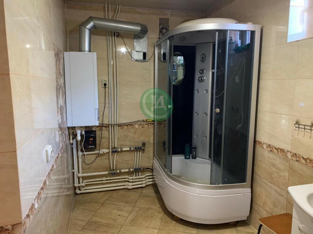 Продается уютный, двух этажный дом по ул. - Орск