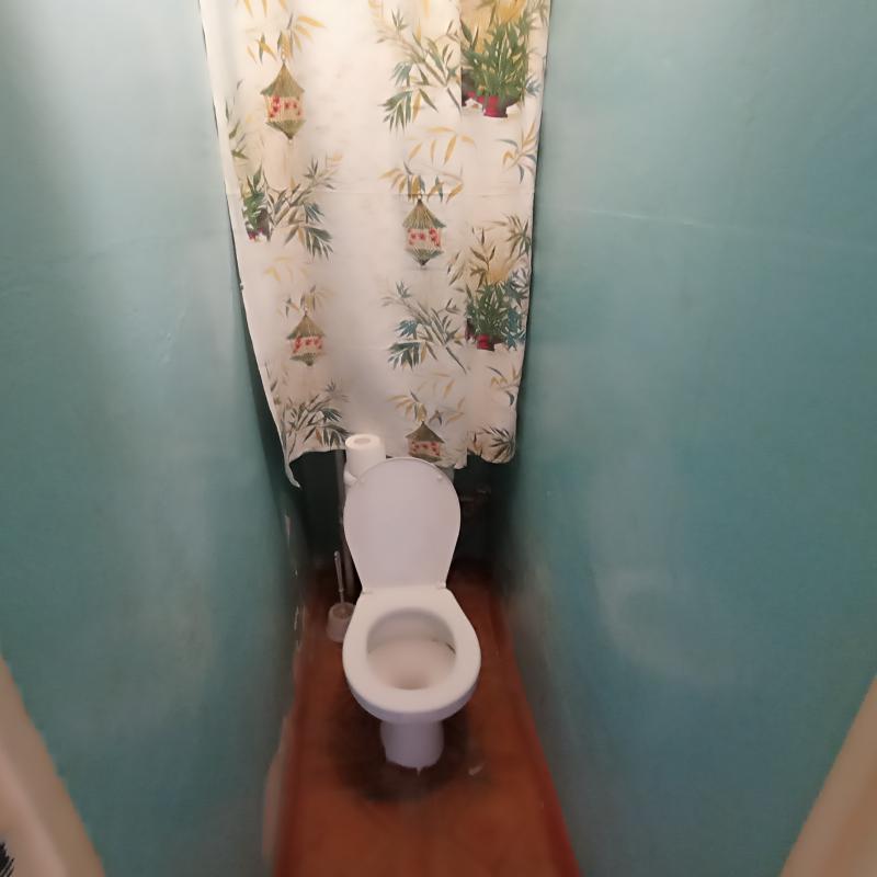 Продаётся просторная четырёхкомнатная квартира площадью 61.6 квадратных метров на третьем этаже пяти - Новотроицк