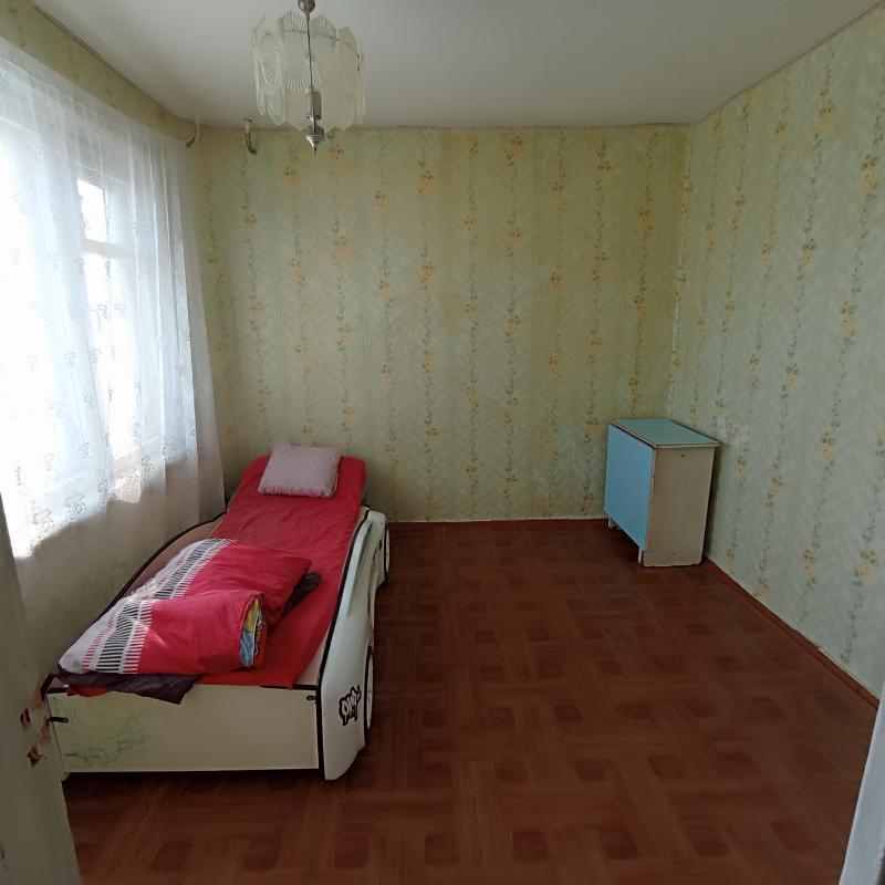 Продаётся просторная четырёхкомнатная квартира площадью 61.6 квадратных метров на третьем этаже пяти - Новотроицк