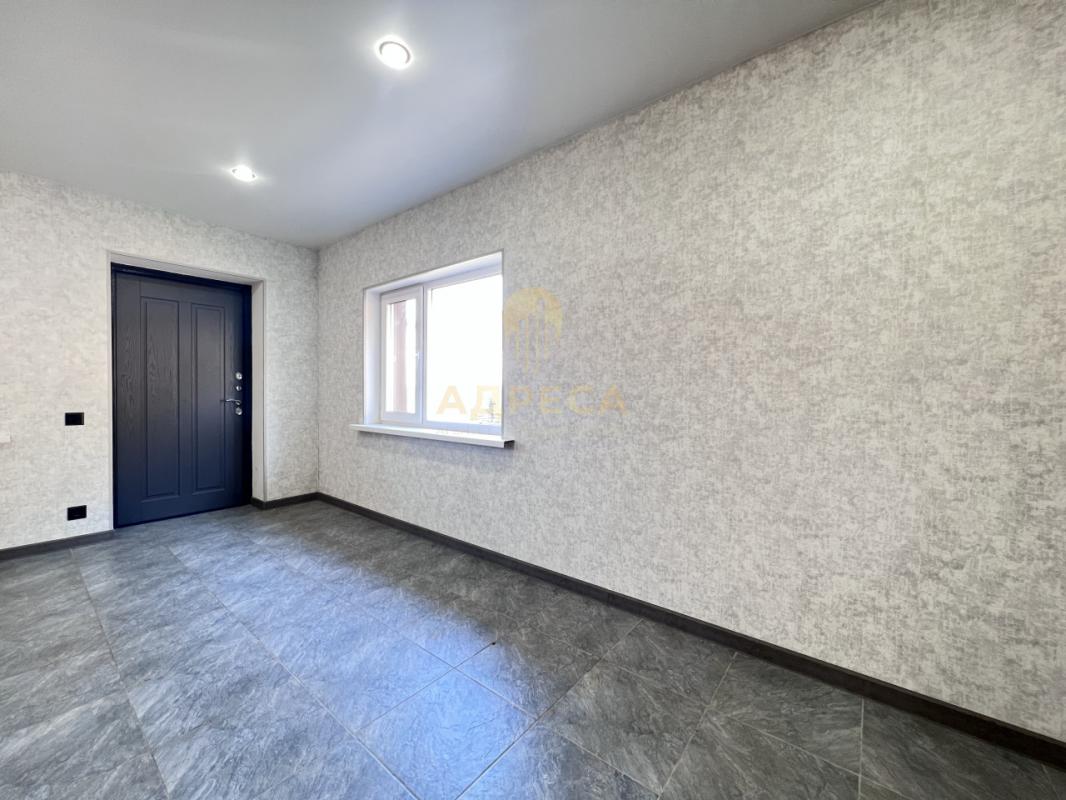 Продаётся просторный и надёжный дом для большой семьи, со всей необходимой инфраструктурой для комфо - Ленина