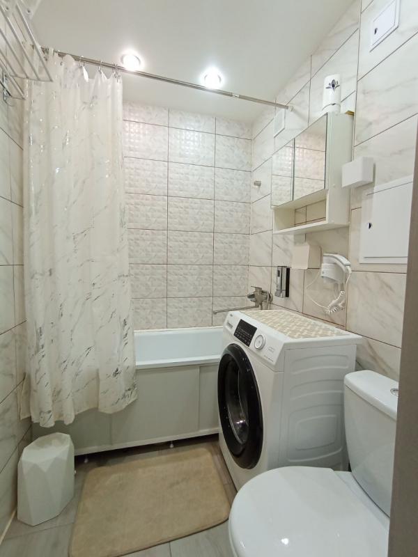 Продается укомплектованная  квартира  с ремонтом 1-комнатная квартира по адресу:  г. - Новотроицк