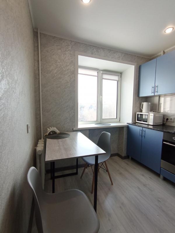 Продается укомплектованная  квартира  с ремонтом 1-комнатная квартира по адресу:  г. - Новотроицк