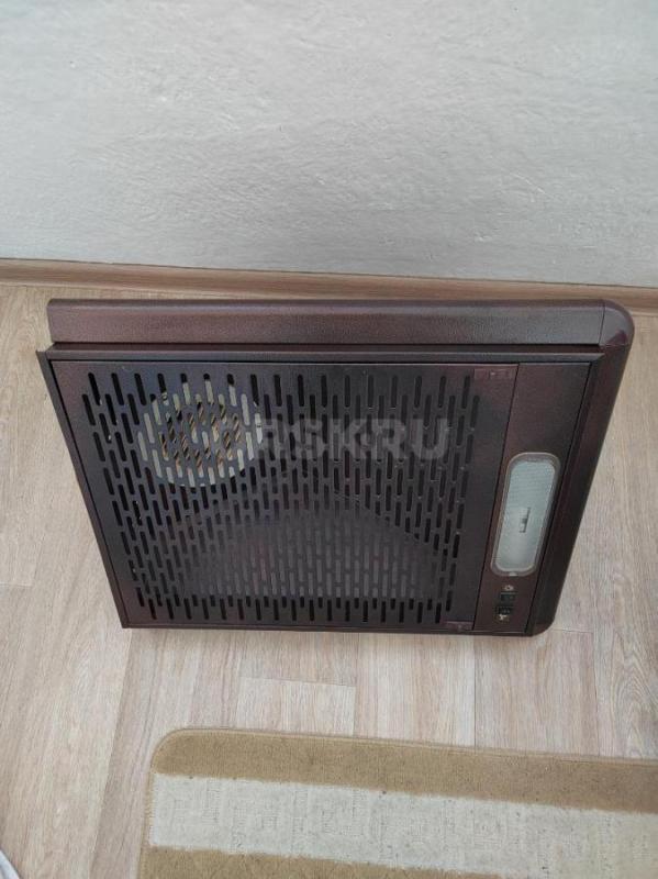 Вытяжку кухонную с воздуховодами в рабочем состоянии. эксплуатировалась мало с паспортом - Орск