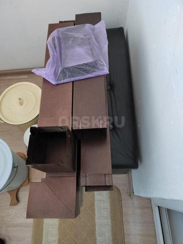 Вытяжку кухонную с воздуховодами в рабочем состоянии. эксплуатировалась мало с паспортом - Орск