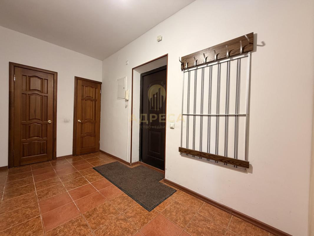 Продаётся тёплая, уютная квартира с удобной планировкой, общей площадью 67,6 кв. - Оренбург