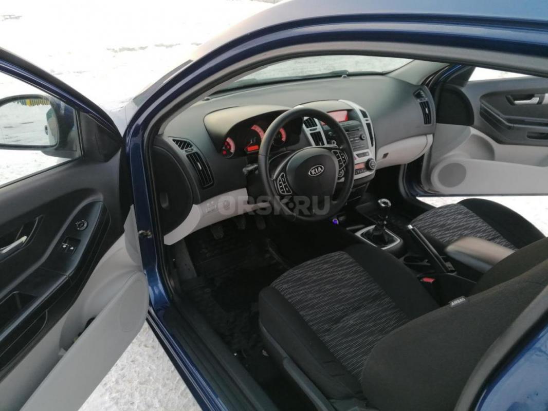 Продам Kia ceed купе в красивом цвете в отличном состоянии. - Орск