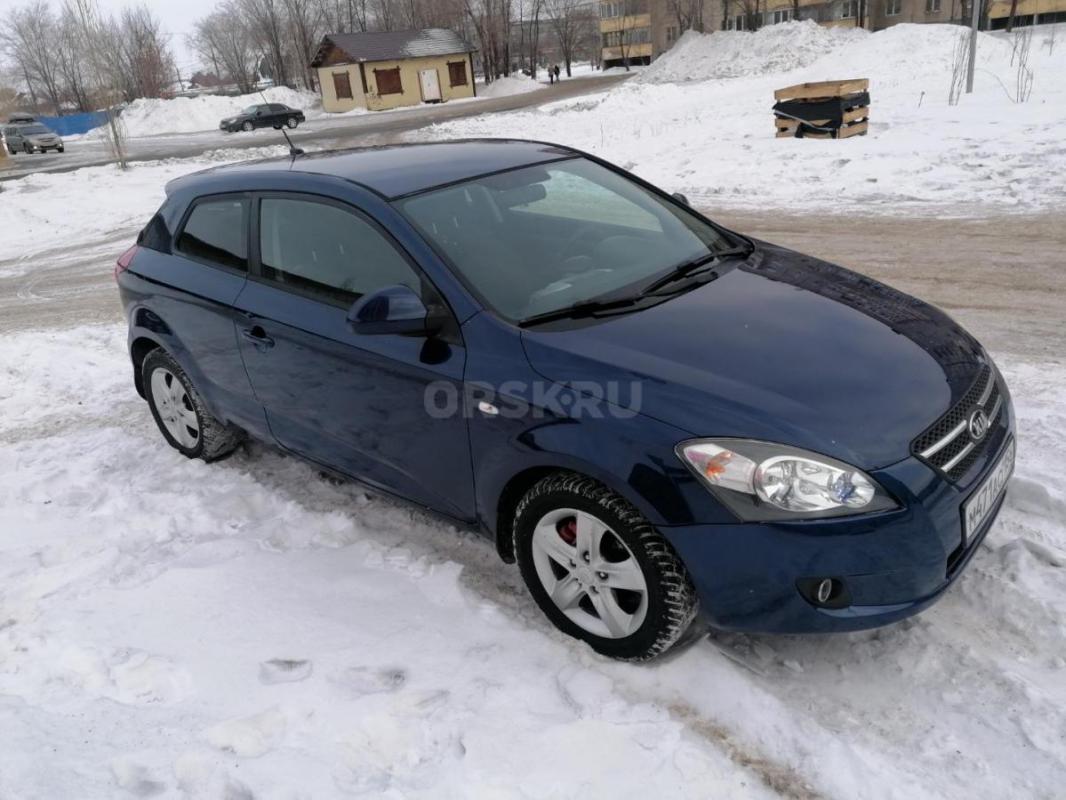 Продам Kia ceed купе в красивом цвете в отличном состоянии. - Орск