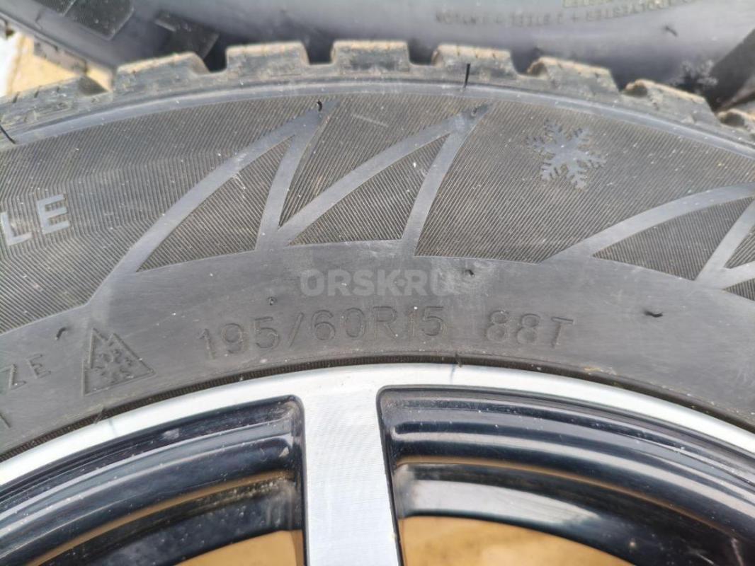 Продам комплект импортной зимней резины Sailun в идеальном состоянии на литых дисках . - Орск