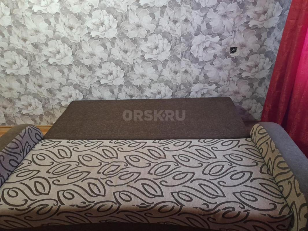 Продаётся удобный диван с раскладным механизмом "книжка". - Орск