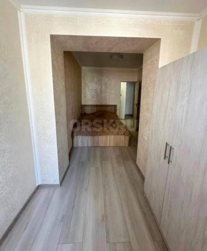 Сдам приятную однокомнатную квартиру на Васнецова в хорошие руки, по адресу: Краматорская улица, 19Б - Орск