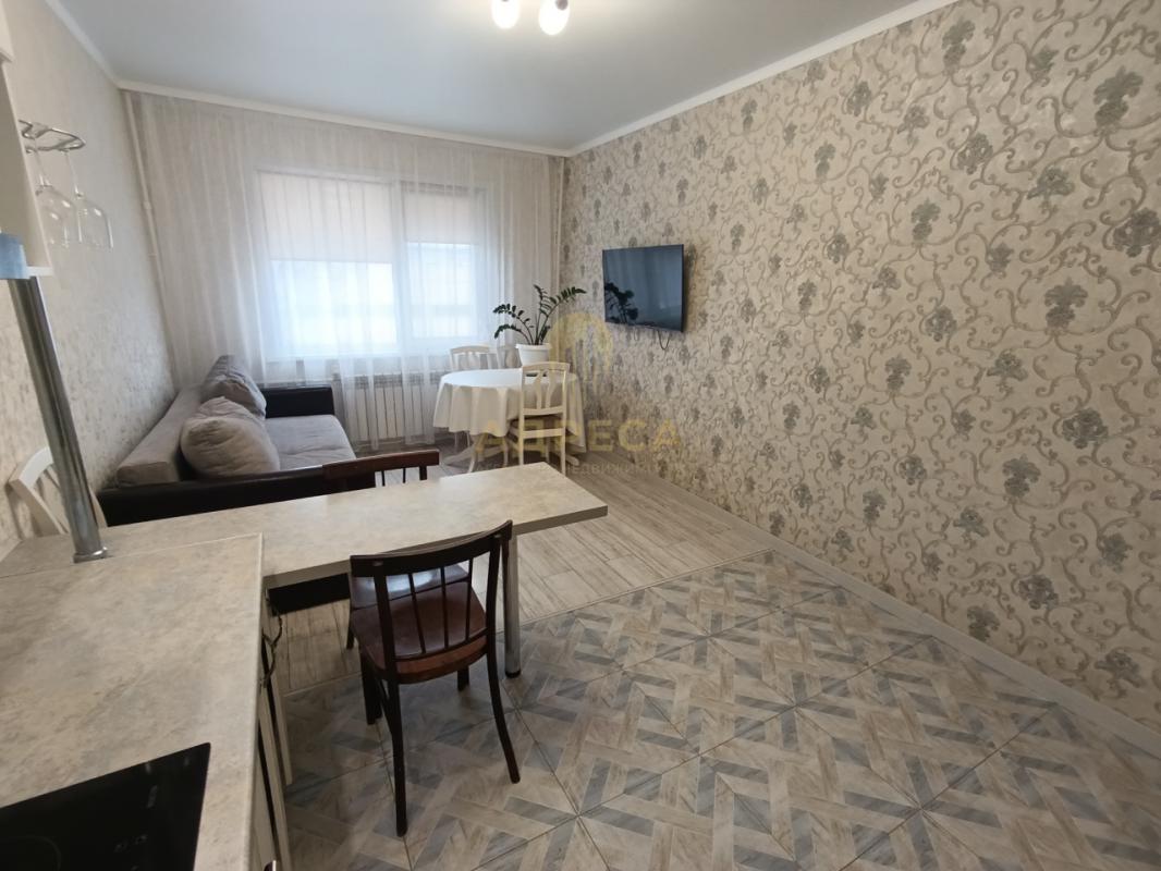 Продается уютная 2 (евро) -комнатная квартира в сердце развитого района! - Оренбург