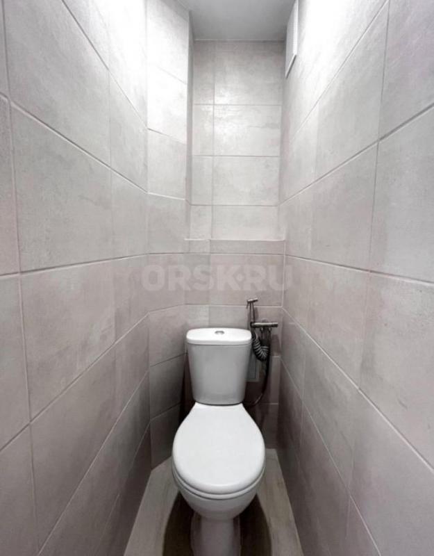 Продается уютная  2-х комнатная квартира  по адресу улица Короленко дом 132
Квартира расположена на - Орск