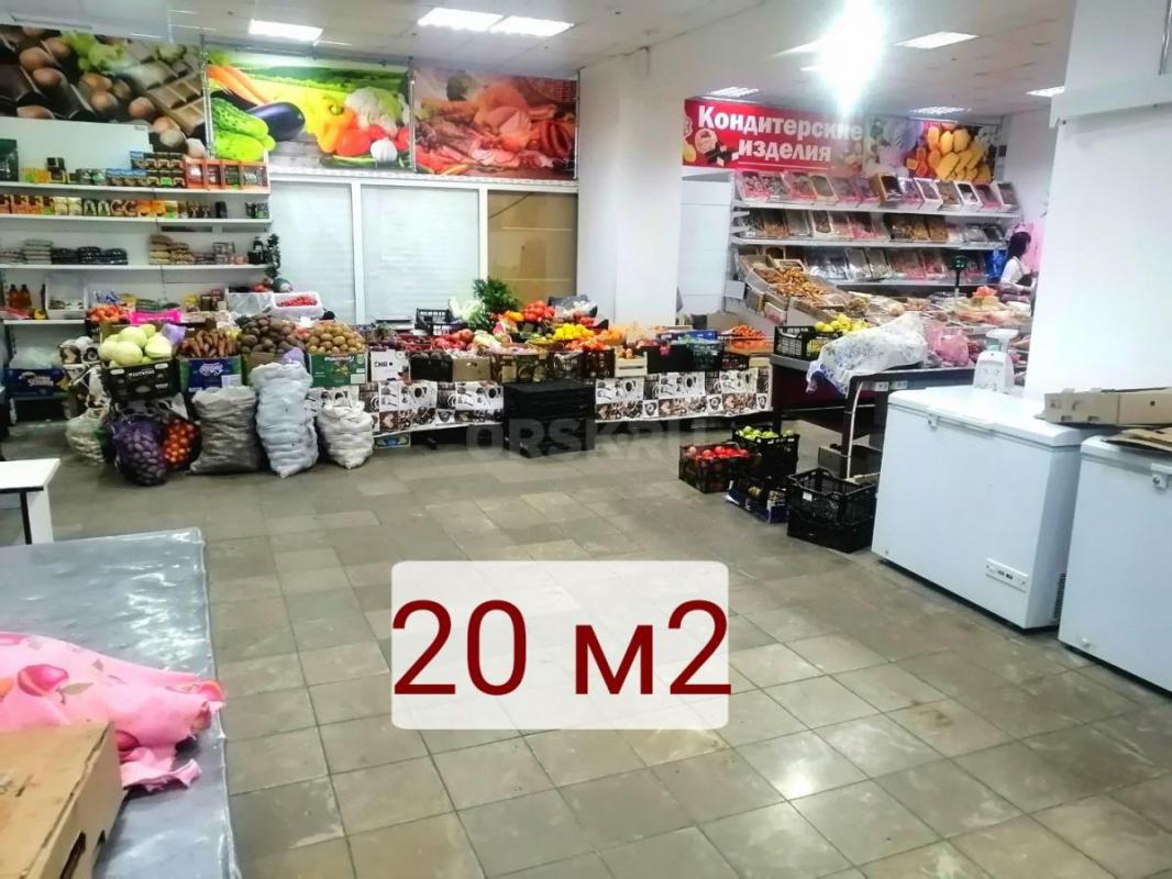 Сдается в аренду торговая площадь на первом этаже в ТЦ Скала. - Медногорск