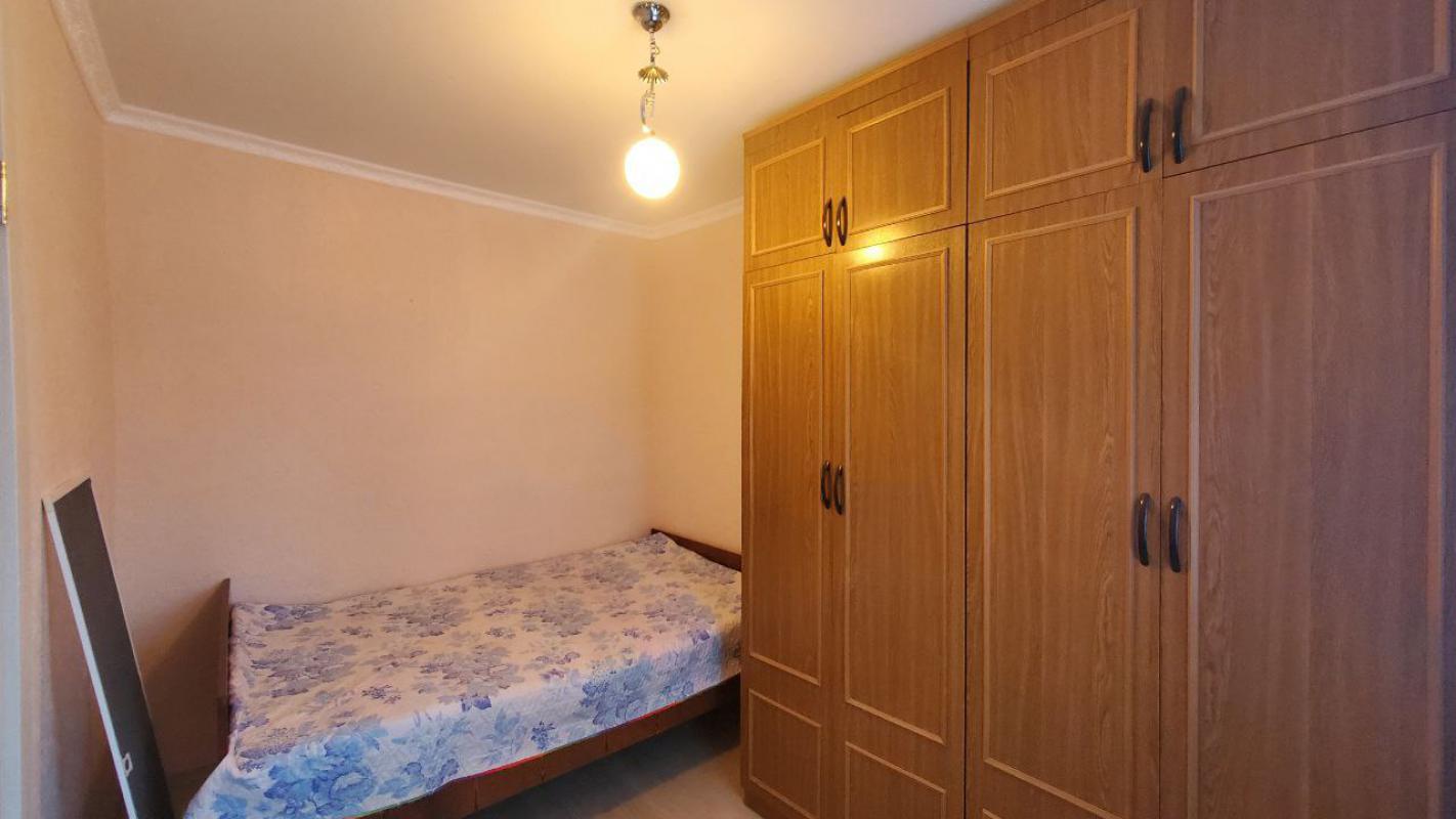 Продается светлая и теплая квартира общей площадью 43,8 кв. - Гай