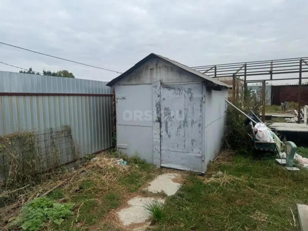 Продам Дачу по улице энергетиков 
Около Теплиц где выращивают цветы и продают 
Улица Энергетиков 1 - Орск