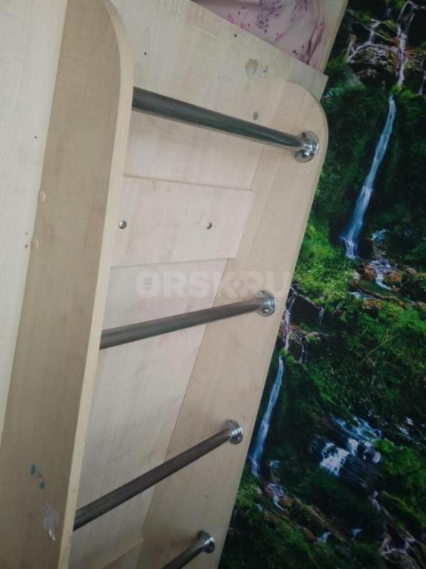 Двухъярусная кровать с матрасами - Орск