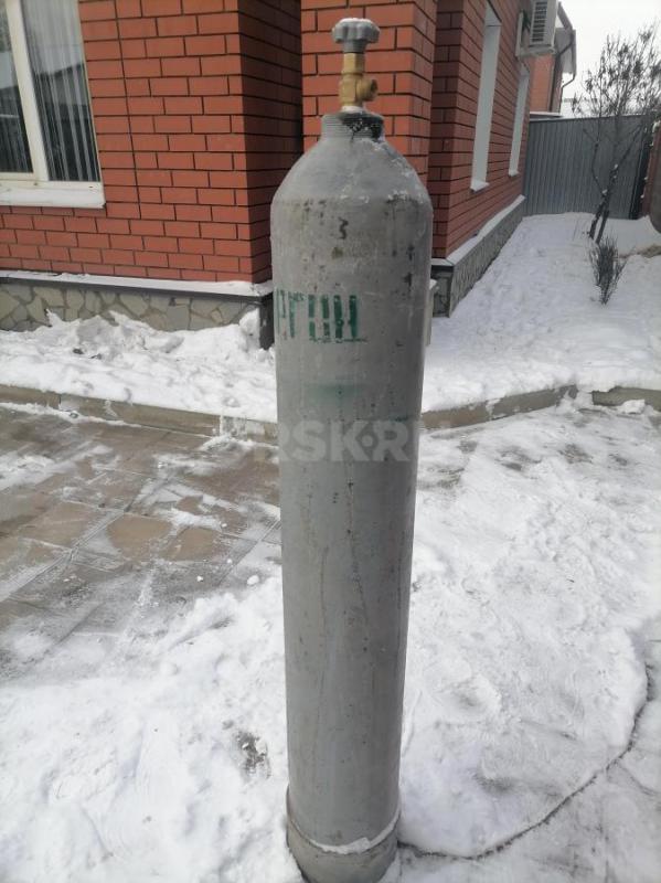 Углекислотный полный аттестованный баллон есть аргоновский кислородный. - Орск