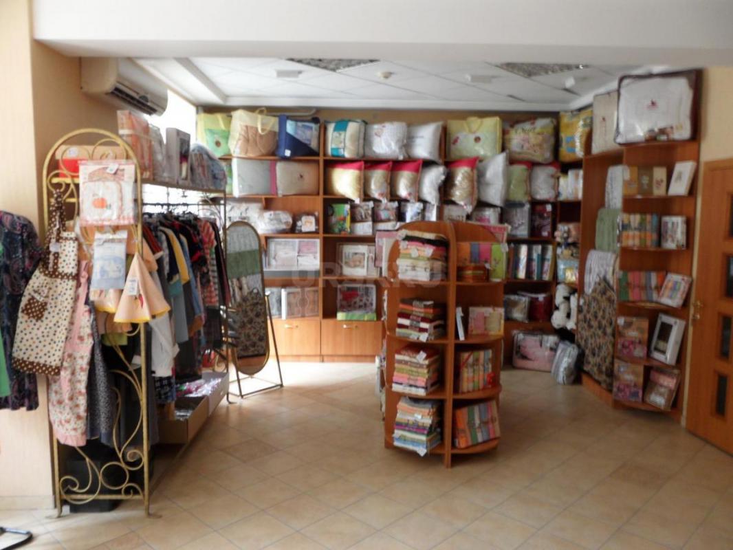 Продается нежилое помещение в самом центре города. - Орск