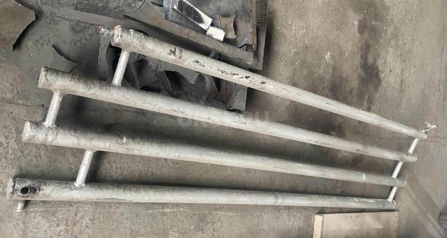 Продам Б/У  водные регистры  системы отопления длинна  ф100-4х0,7м  5шт     ф70 -280х0,7м 1шт 
цена - Бузулук