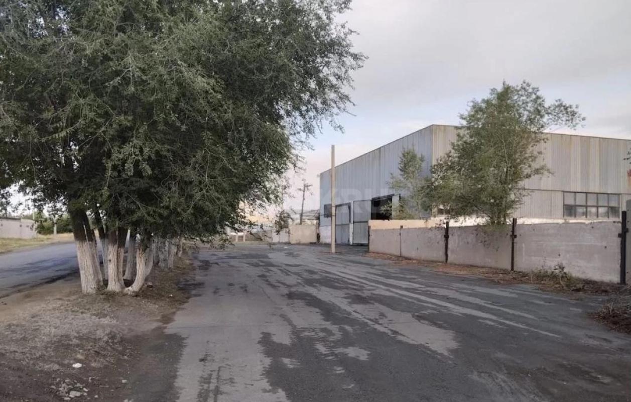 Сдается коммерческая территория 4 га с полным набором коммуникаций: асфальт, вода, канализация, газ, - Орск