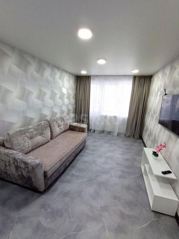 Посуточно 2ух комн квартира. - Орск