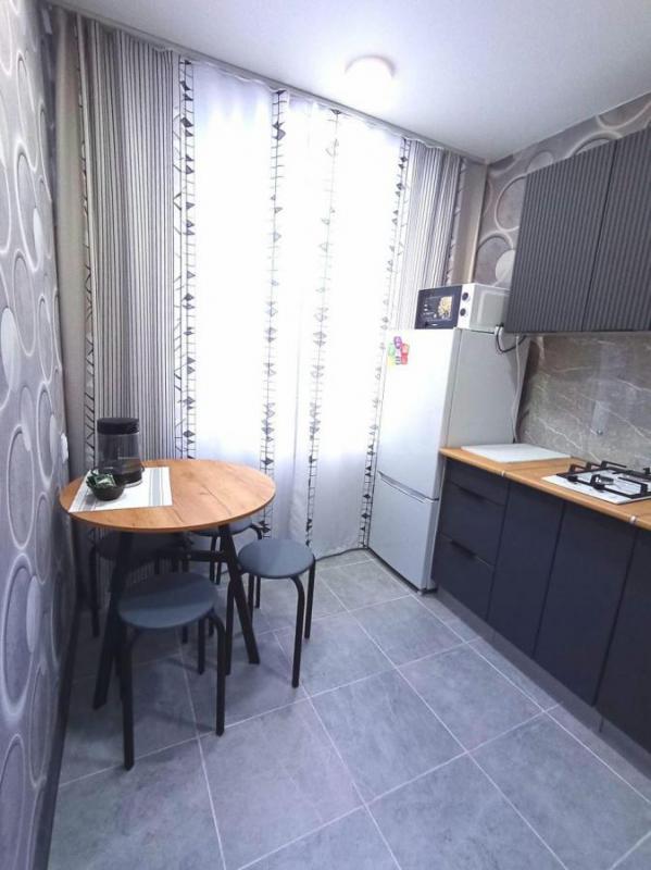 Посуточно 2ух комн квартира. - Орск