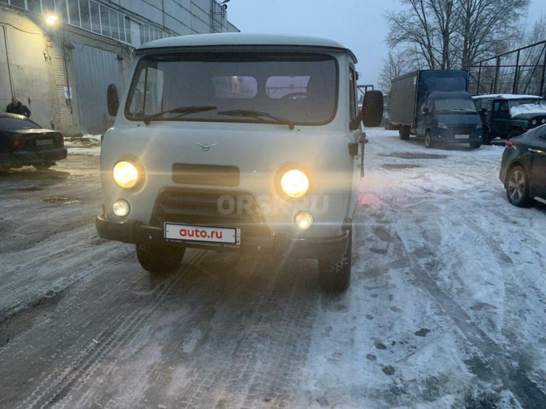 Продаю уаз 3303 2012 года в отличном состоянии машина не битая не крашена очень хорошем состоянии вл - Орск