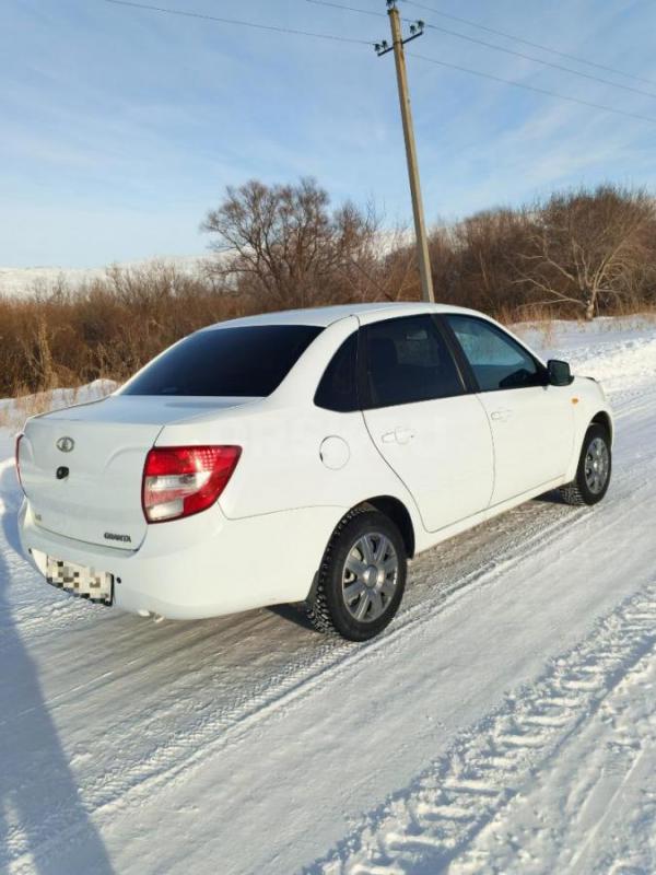 Продам Ладу Гранту в отличном состоянии на ПОЛНОЦЕННОМ ЯПОНСКОМ АВТОМАТЕ. - Орск