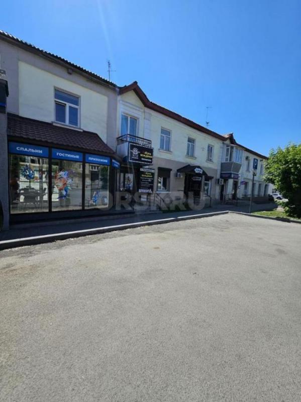 ПРОДАМ (ЦЕНА СНИЖЕНА) нежилое помещение на площади Васнецова 48,9 кв. - Орск