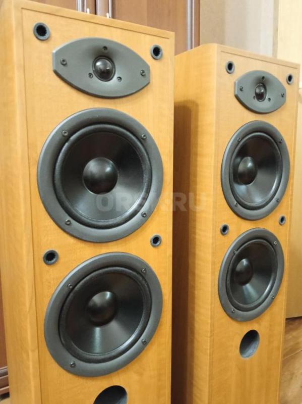 Колонки напольные Yamaha ns-45e 80 ватт, 6 Ом в очень хорошем состоянии. - Орск
