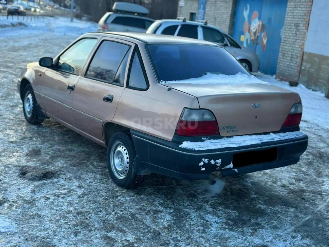Продам Daewoo Nexia (люкс)2002г без ДТП.
2 собственника 
Двигатель работает отлично без нареканий - Орск