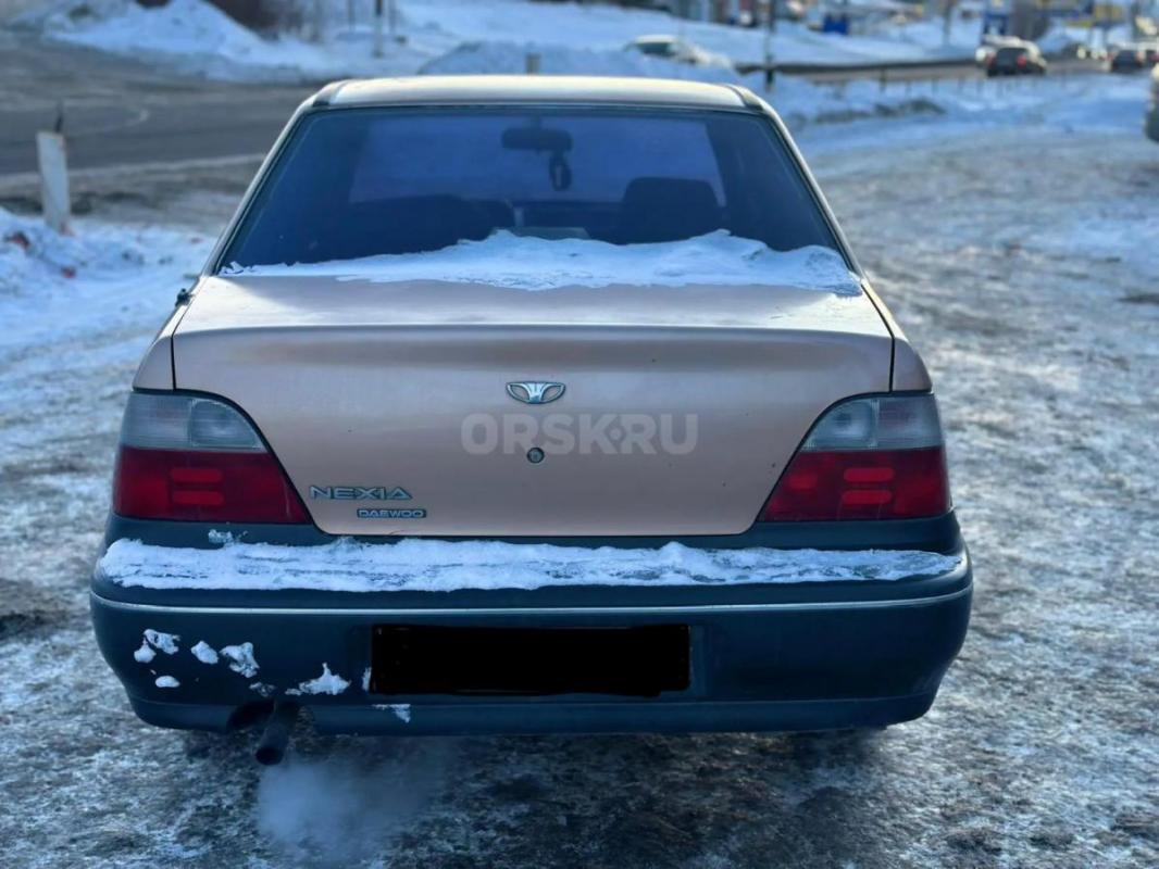 Продам Daewoo Nexia (люкс)2002г без ДТП.
2 собственника 
Двигатель работает отлично без нареканий - Орск