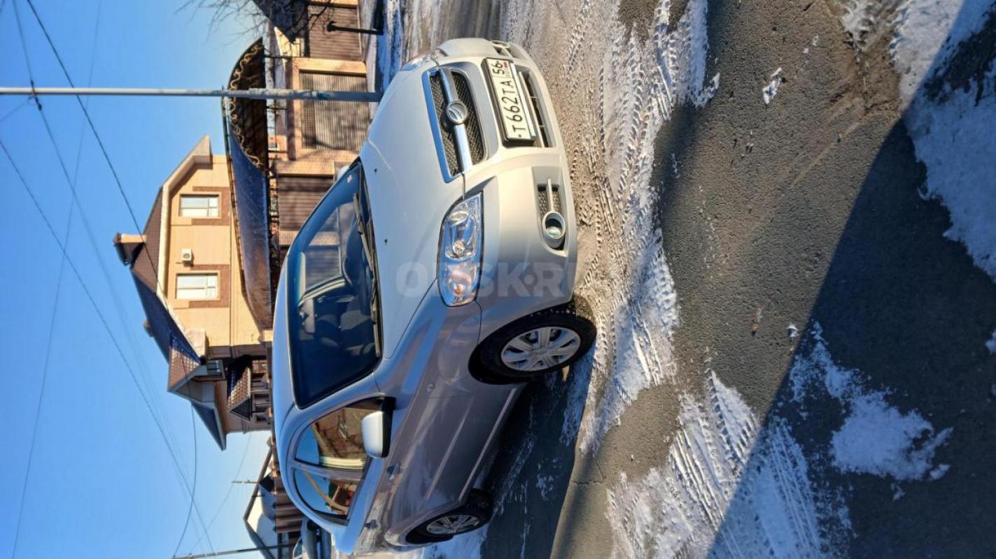 В хорошем состоянии, магнитола андроид, кондиционер работает,хороший авто для начинающих водителей, - Орск