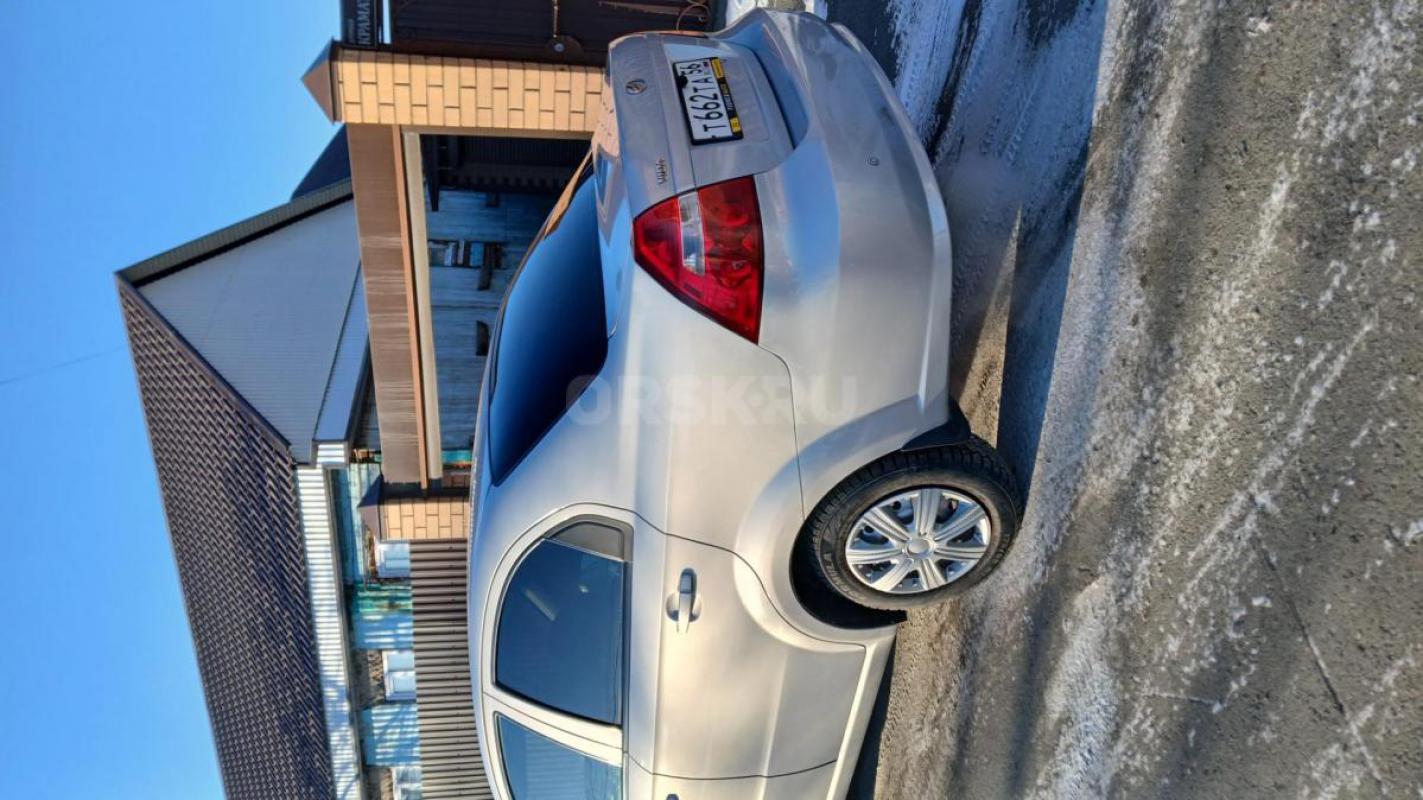 В хорошем состоянии, магнитола андроид, кондиционер работает,хороший авто для начинающих водителей, - Орск