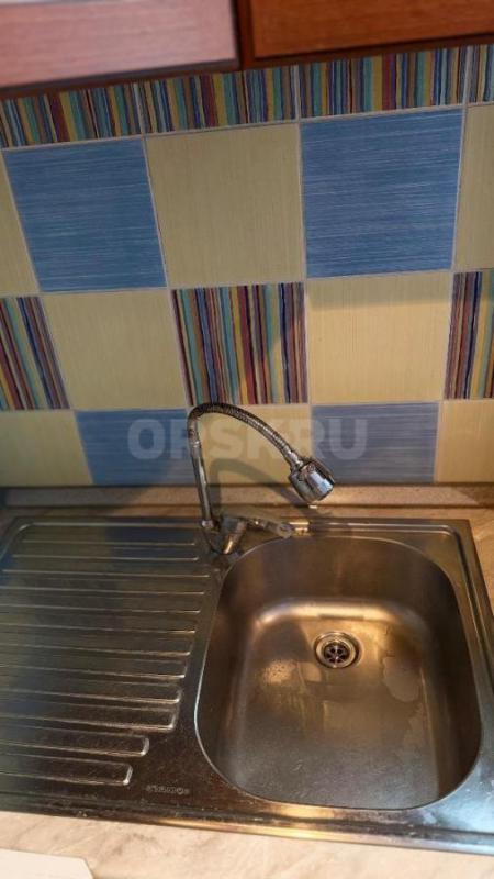 Продам угловую кухню вместе с раковиной и столешницей. - Орск