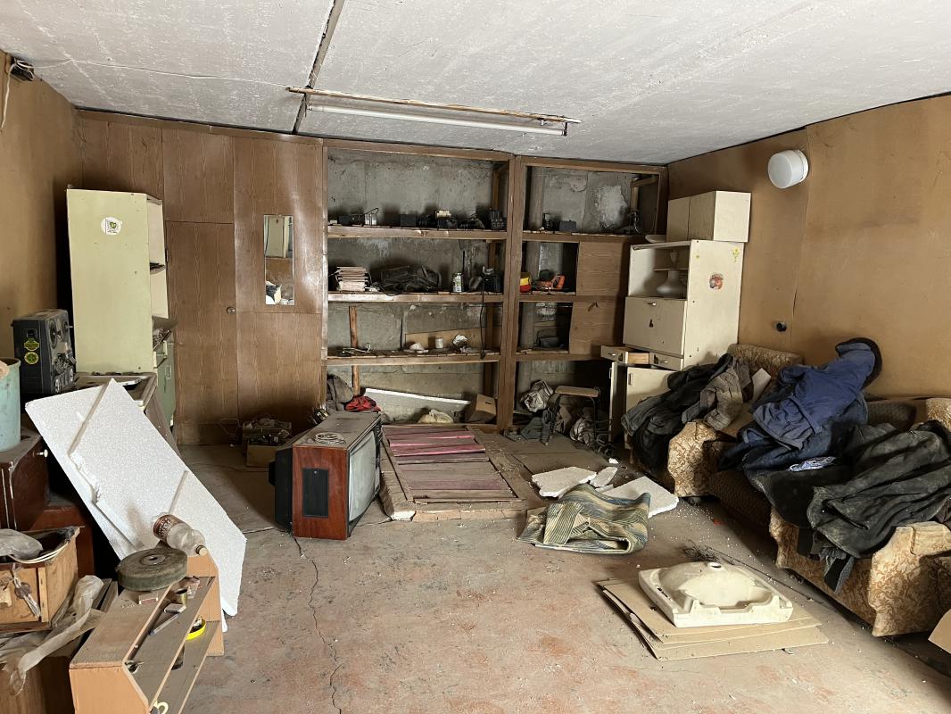 Продам классный гараж с большими воротами. - Новотроицк