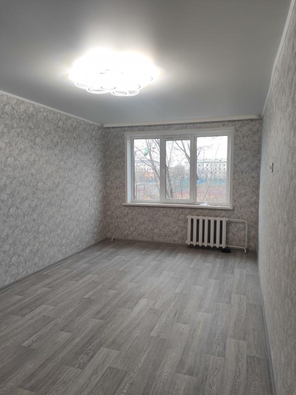 Продаётся уютная двухкомнатная квартира (распашонка) площадью 47.5 квадратных метров на четвёртом эт - Новотроицк