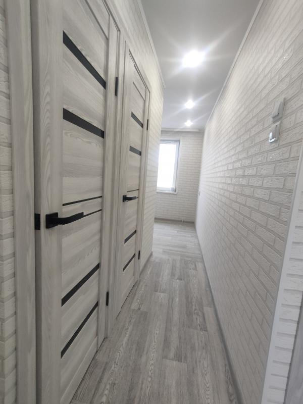 Продаётся уютная двухкомнатная квартира (распашонка) площадью 47.5 квадратных метров на четвёртом эт - Новотроицк