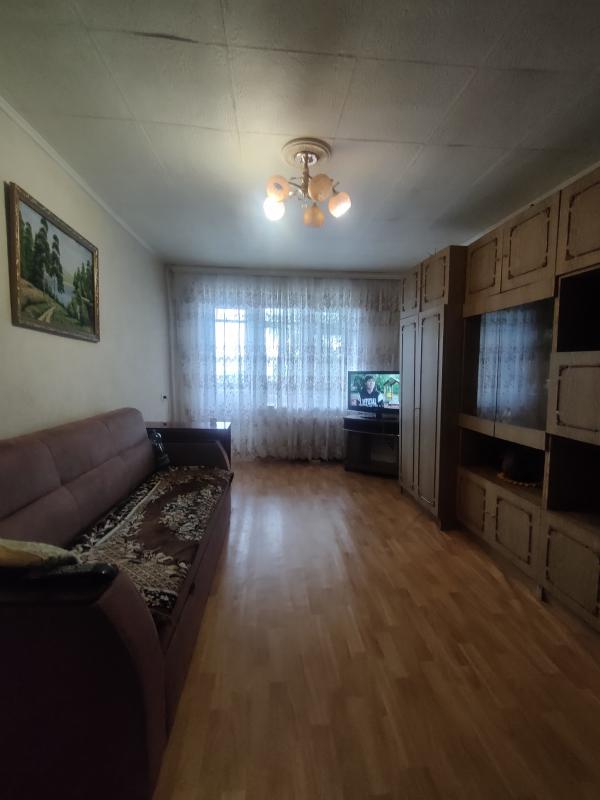 Продаётся уютная двухкомнатная квартира площадью 43.8 квадратных метров на пятом этаже пятиэтажного - Новотроицк