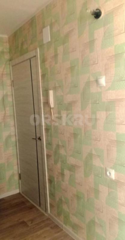 Предлагается к приобретению уютная двухкомнатная квартира общей площадью 40.3 квадратных метров, рас - Орск