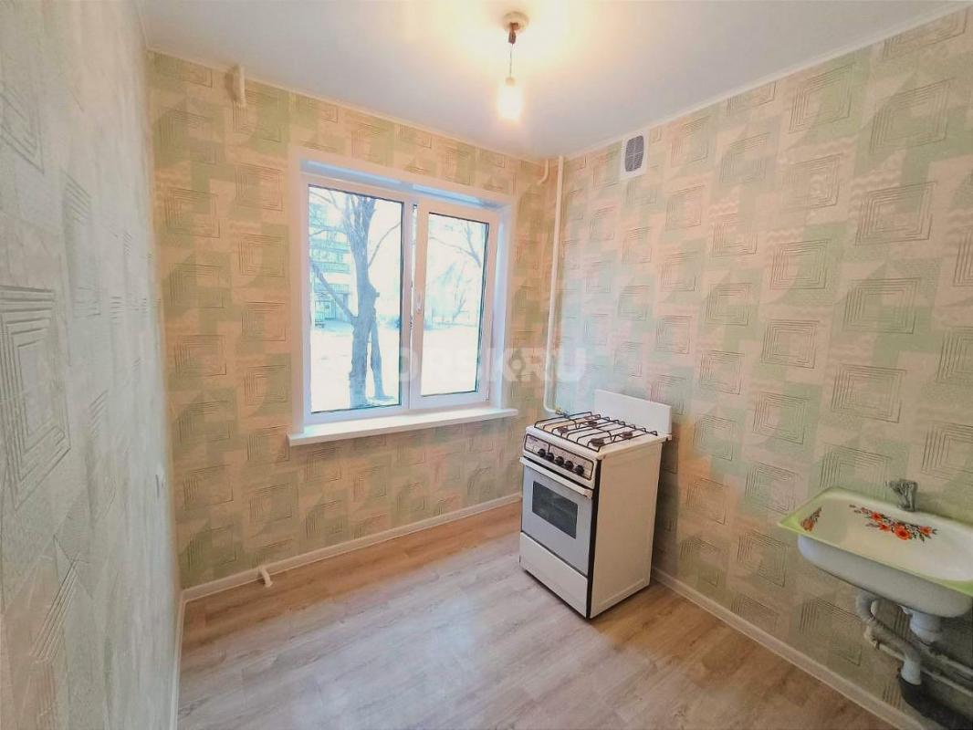 Предлагается к приобретению уютная двухкомнатная квартира общей площадью 40.3 квадратных метров, рас - Орск