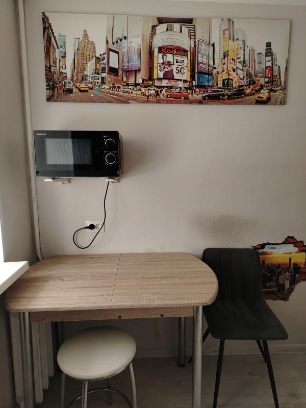 Продаётся 1-комнатная квартира (угловая) в связи с переездом. - Новотроицк