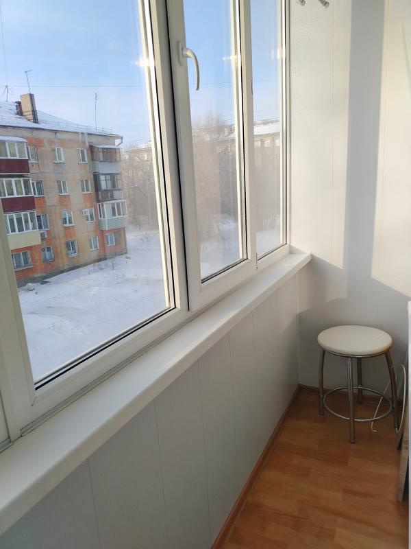 Продаётся 1-комнатная квартира (угловая) в связи с переездом. - Новотроицк